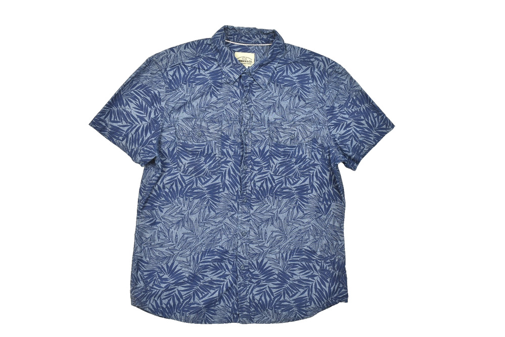 Roebuck & Co. Men's Blue Leaf Print Button Down Shirt Regular Size L